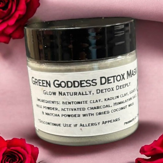 Neatos Elements Green Goddess Detox Mask in a glass jar with a black lid, featuring bentonite clay, kaolin clay, activated charcoal, matcha, and goat's milk.