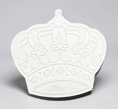 Neatos Elements white plaster crown figurine with ornate details, ready for painting.