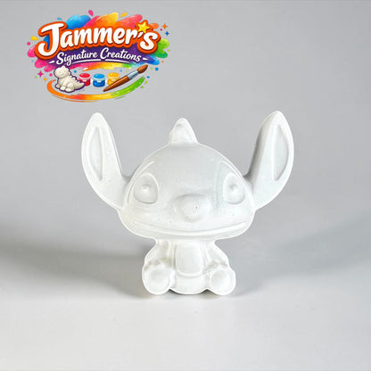 Neatos Elements Cosmic Critter Magnetic Maxi, a white plaster figurine of Stitch, ready for painting. Includes magnets on back.