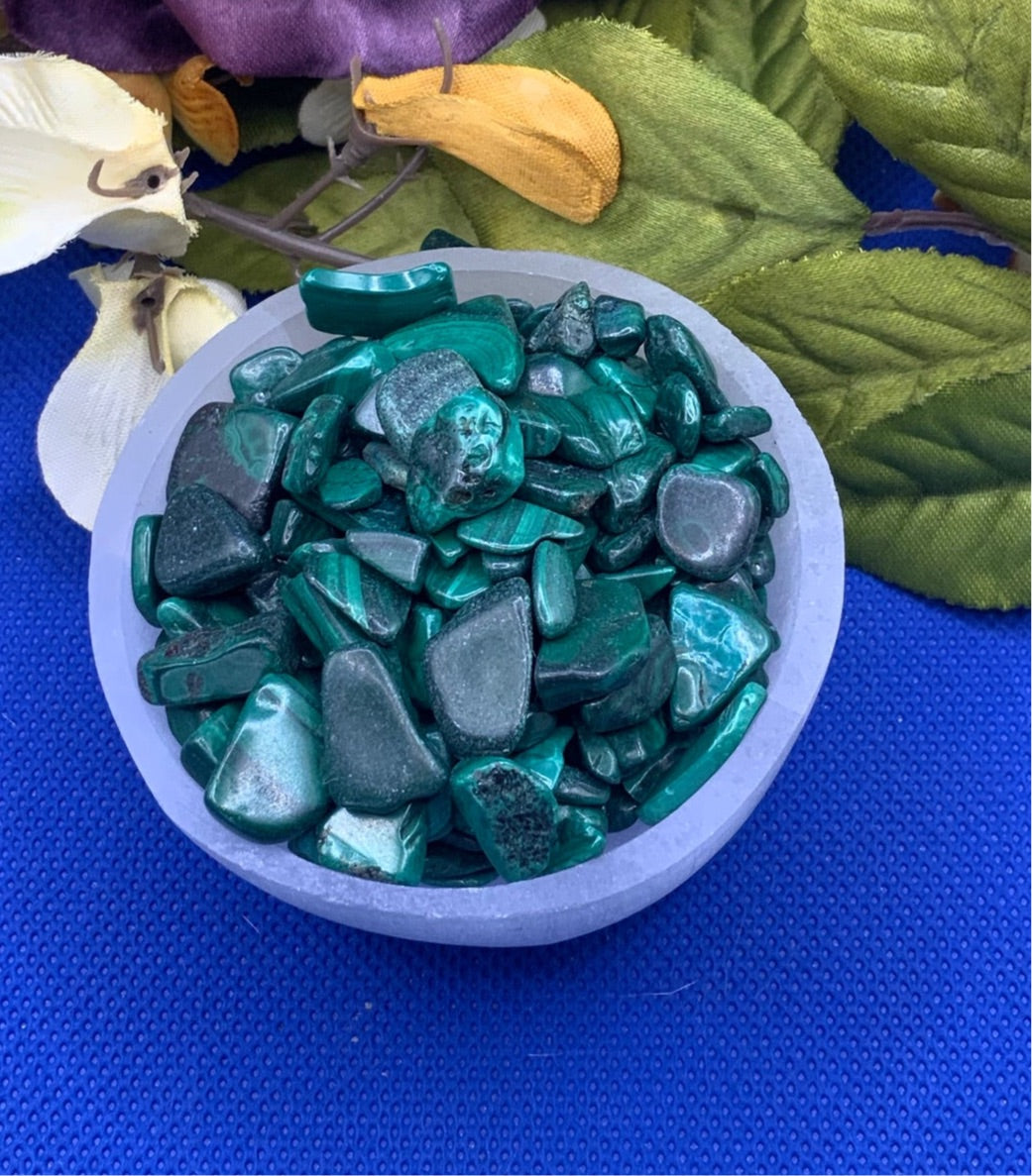 Malachite Crystal Chips - Large - A Grade - Neatos Elements